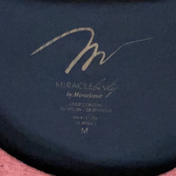 Miraclebody by Miraclesuit Cropped Sleeve Top Heathered Pink Size Medium - Picture 3 of 8